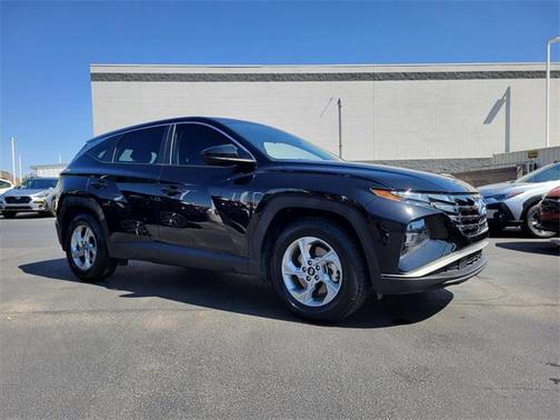 2023 Hyundai TUCSON SE