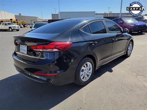 2018 Hyundai ELANTRA SE