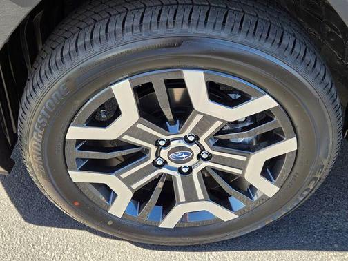 Magnetite Gray Metallic 2026 Subaru Outback Touring XT