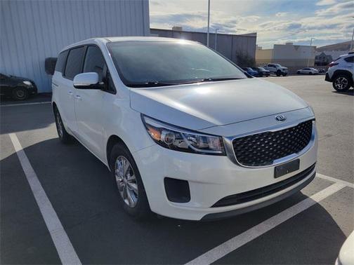 2017 Kia Sedona LX