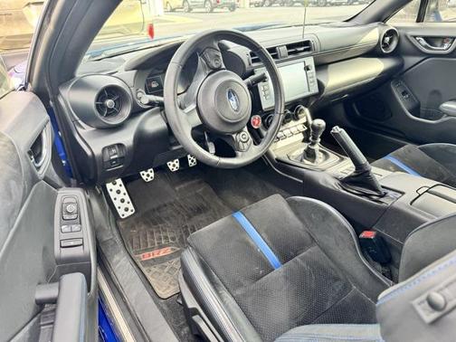 2024 Subaru BRZ tS