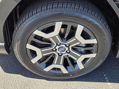 Crystal White Pearl 2026 Subaru Outback Touring XT