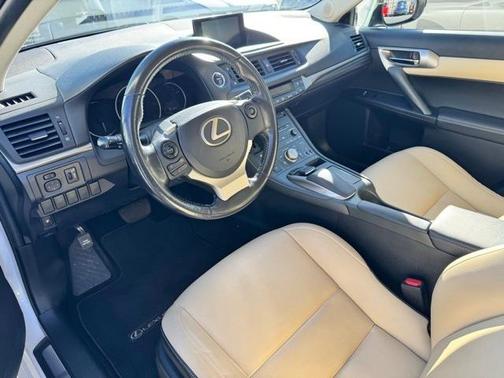 2016 Lexus CT 200h Base
