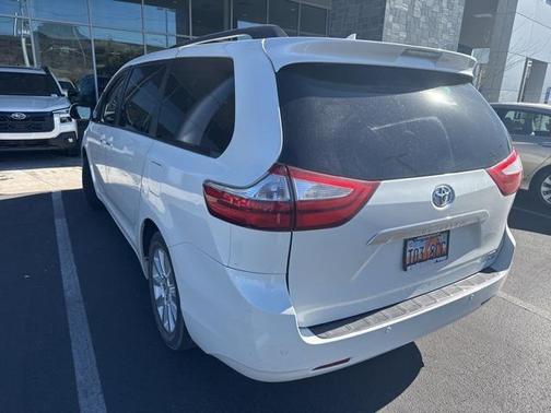 2016 Toyota Sienna Limited