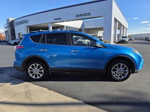 2017 Toyota RAV4 Hybrid SE