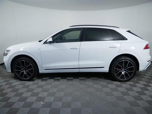 2021 Audi Q8 55 Premium Plus