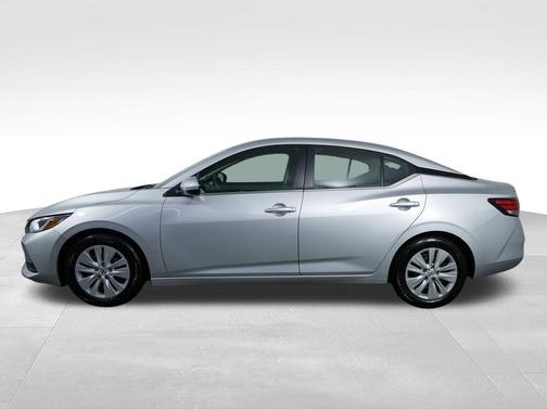 Brilliant Silver Metallic 2023 Nissan Sentra S