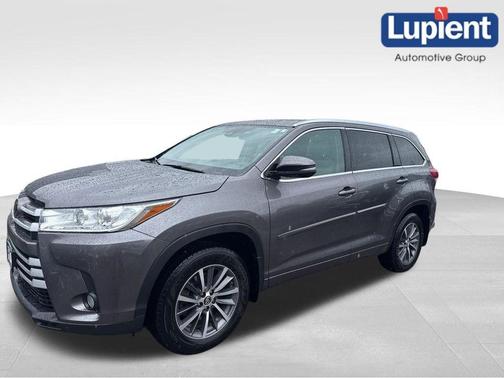 Predawn Gray Mica 2017 Toyota Highlander XLE