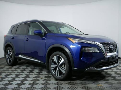 2022 Nissan Rogue SL