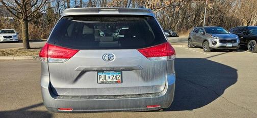 2011 Toyota Sienna LE