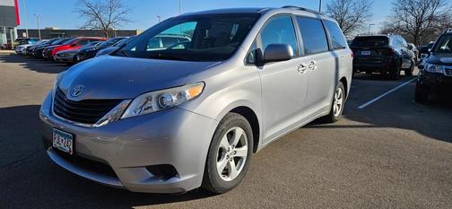 2011 Toyota Sienna LE