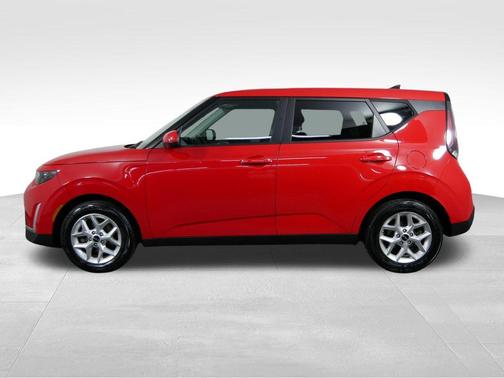 Inferno Red 2024 Kia Soul LX