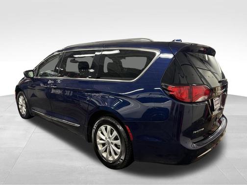 2018 Chrysler Pacifica Touring-L Plus