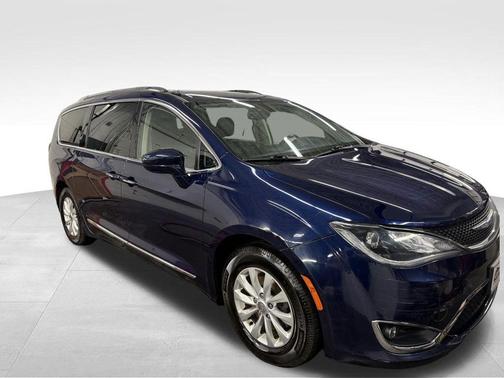 2018 Chrysler Pacifica Touring-L Plus