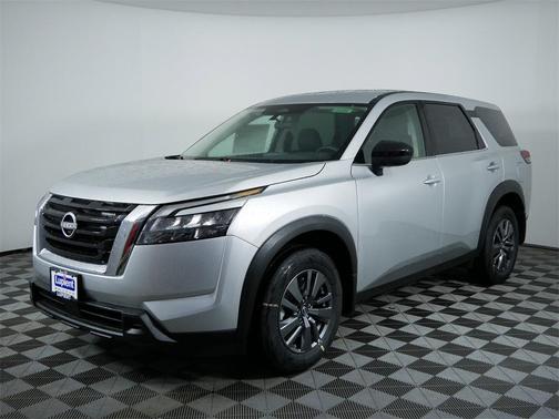 2025 Nissan Pathfinder S