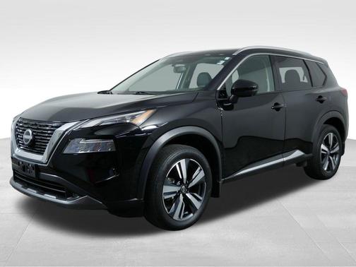 Black 2022 Nissan Rogue SL