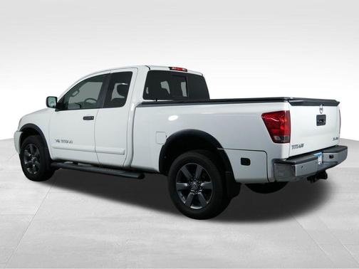 Glacier White 2015 Nissan Titan SV