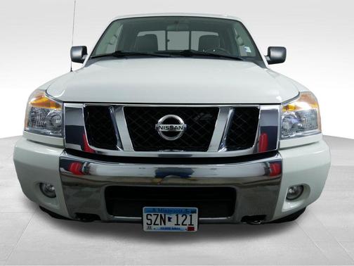 Glacier White 2015 Nissan Titan SV