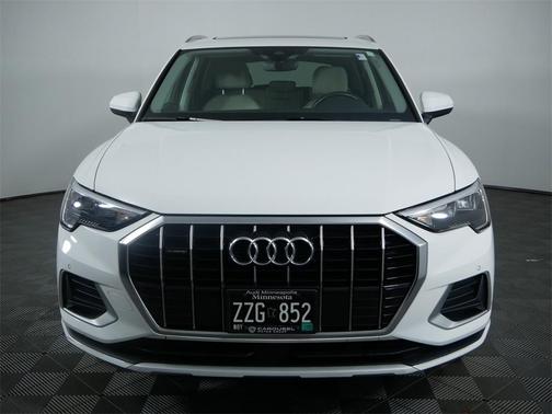 2022 Audi Q3 40 Premium