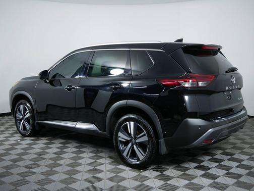 2022 Nissan Rogue SL