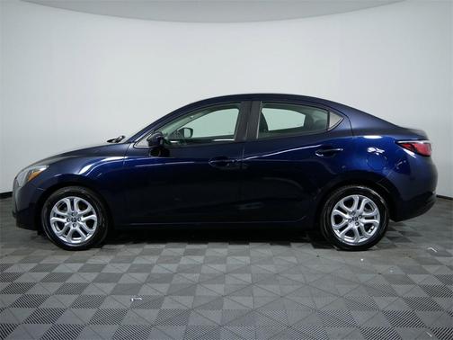 2017 Toyota Yaris iA Base