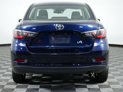 2017 Toyota Yaris iA Base