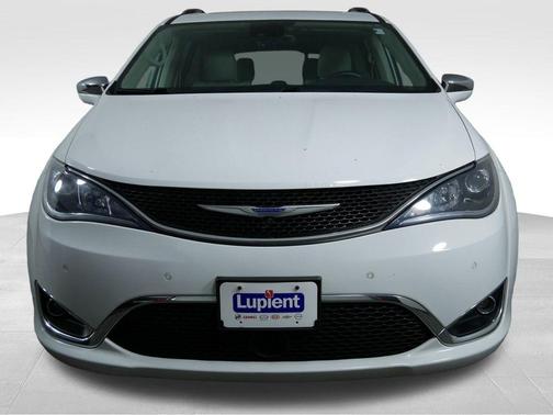 Bright White Clearcoat 2018 Chrysler Pacifica Limited