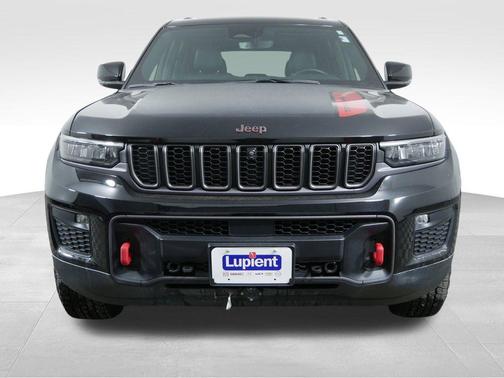 2022 Jeep Grand Cherokee Trailhawk