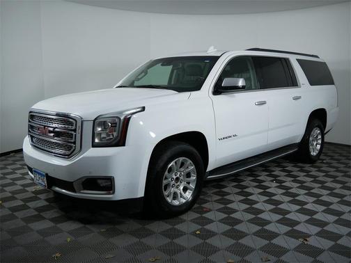 2017 GMC Yukon XL SLT