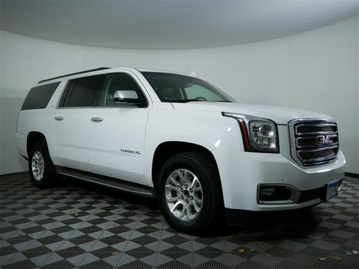 2017 GMC Yukon XL SLT