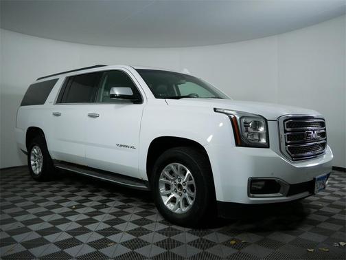 2017 GMC Yukon XL SLT