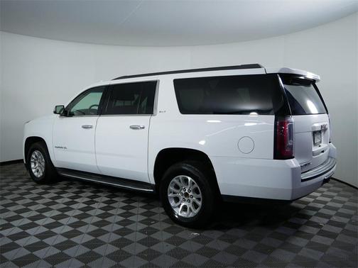 2017 GMC Yukon XL SLT
