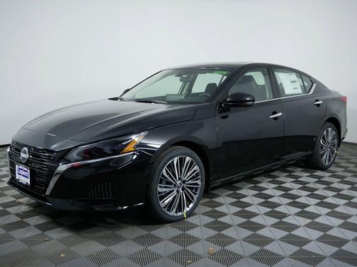 2025 Nissan Altima SL