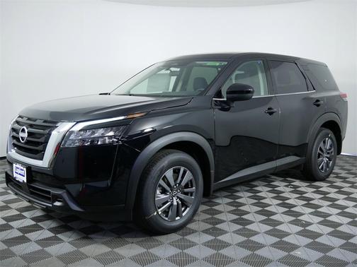 2025 Nissan Pathfinder S