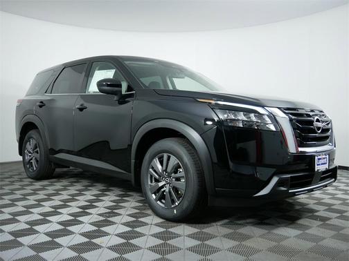 2025 Nissan Pathfinder S
