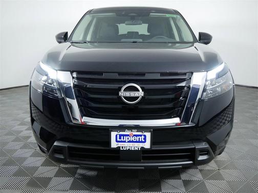 2025 Nissan Pathfinder S