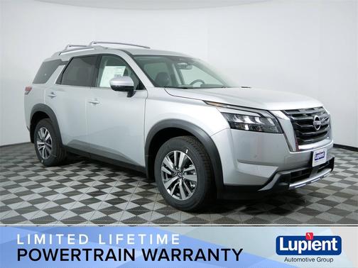 2025 Nissan Pathfinder SL