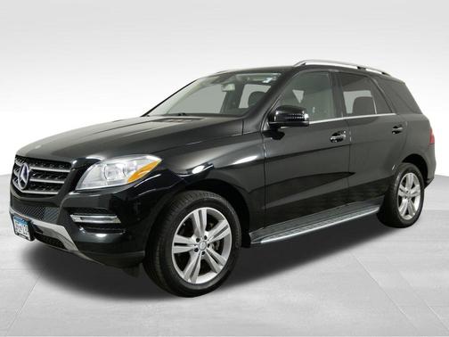 Black 2015 Mercedes-Benz M-Class ML 350 4MATIC
