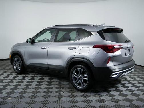 2022 Kia Seltos S