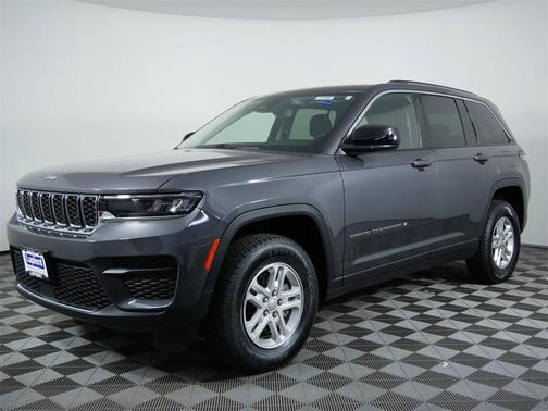 2022 Jeep Grand Cherokee Laredo