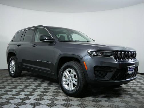 2022 Jeep Grand Cherokee Laredo