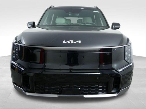 Aurora Black Pearl 2024 Kia EV9 GT-Line