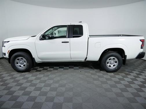 2025 Nissan Frontier S