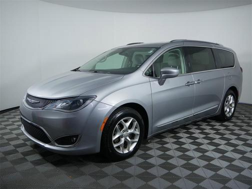 2019 Chrysler Pacifica Touring-L Plus