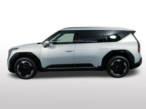 Ivory Silver 2024 Kia EV9 Land