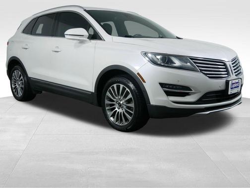 White Platinum Tri-Coat Metallic 2017 Lincoln MKC Reserve