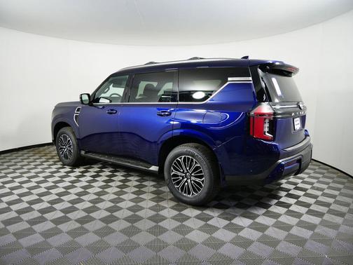 2025 Nissan Armada Platinum