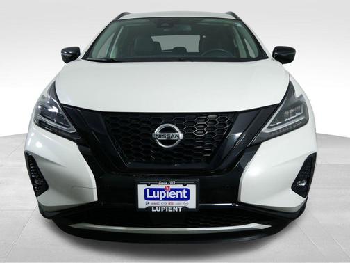 White 2022 Nissan Murano SV