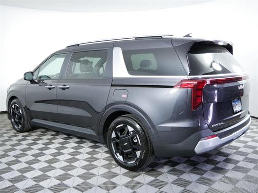 2025 Kia Carnival EX