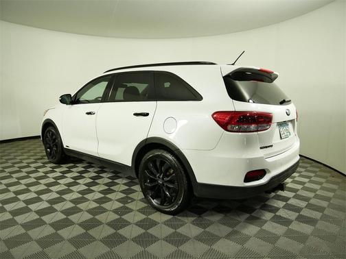 2019 Kia Sorento S